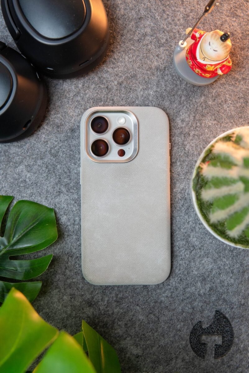 Magnetic Fabric Cases for iphone