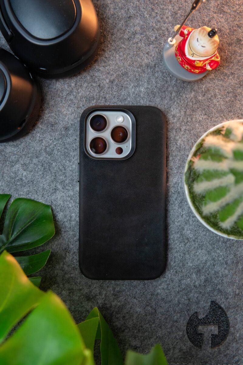 Magnetic Fabric Cases for iphone