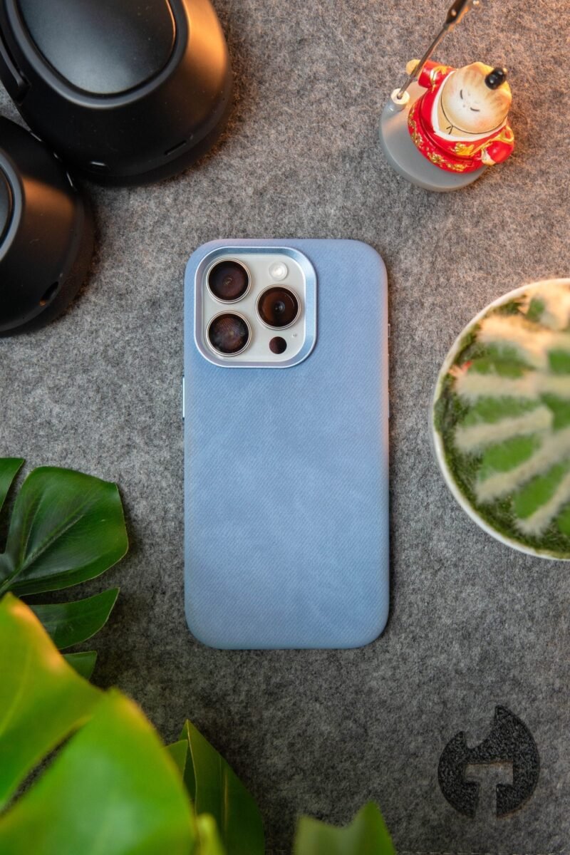 Magnetic Fabric Cases for iphone